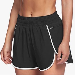 Quick dry -Running shorts size medium with panty liner and zipper for keys